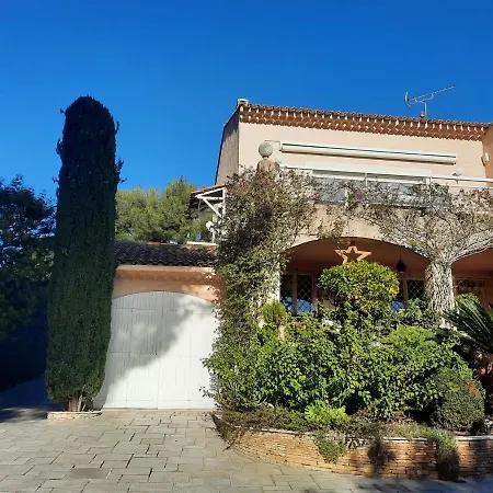 & Calanques * Cassis